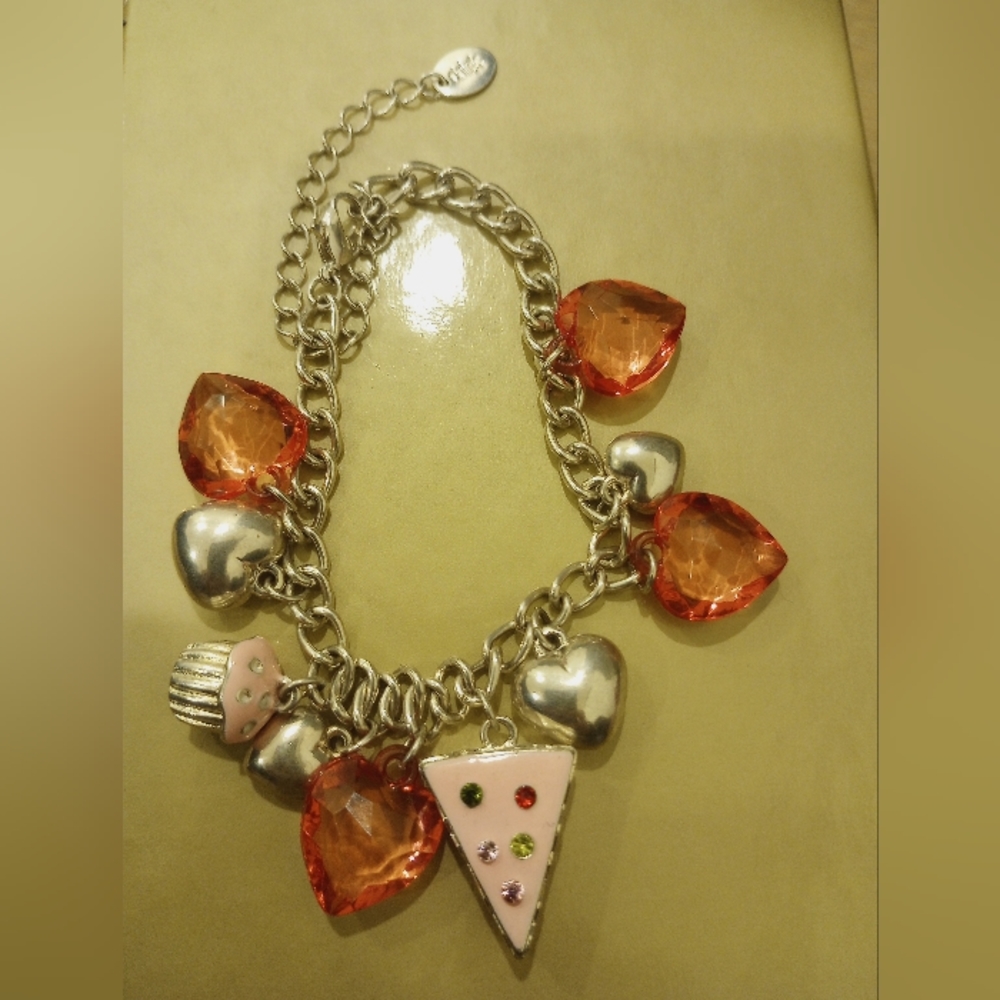 Charm bracelet